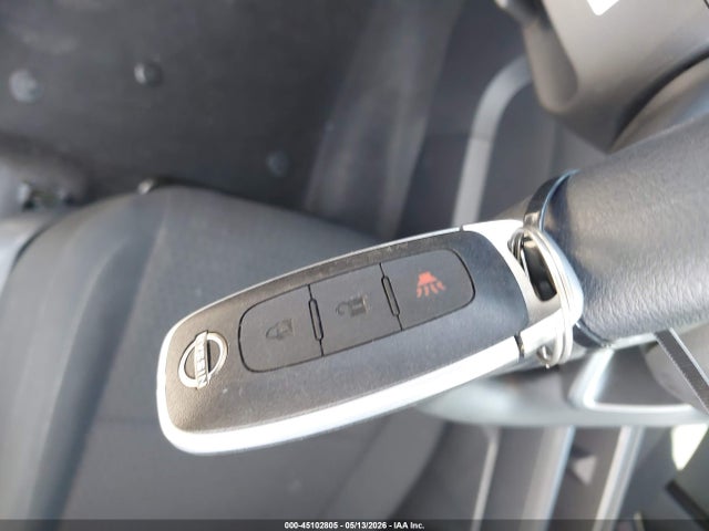 Nissan Kicks S