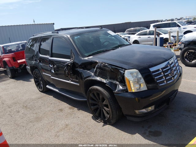 Salvage Cadillac Escalade Image