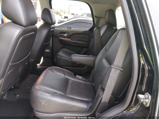 Cadillac Escalade Standard