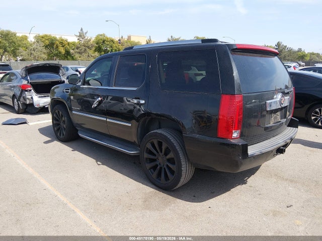 Cadillac Escalade Standard