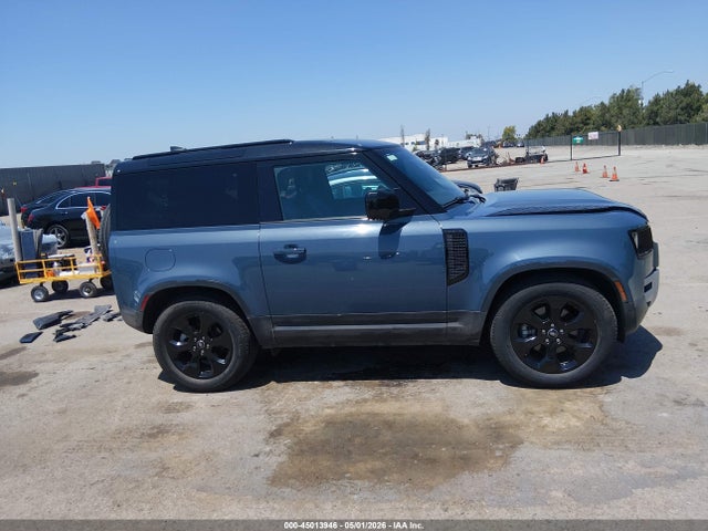 Land Rover Defender 90 P300 S