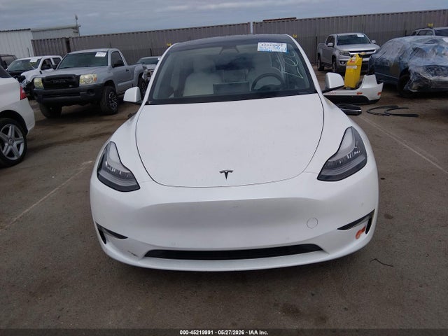 Tesla Model Y Long Range Dual Motor All-wheel Drive