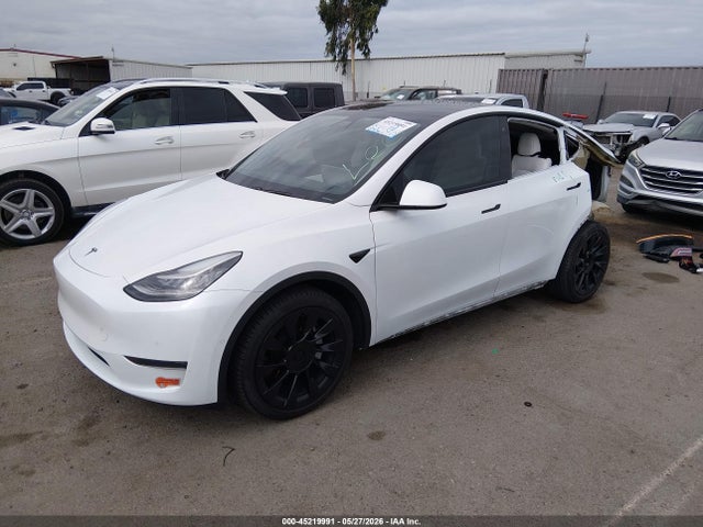 Tesla Model Y Long Range Dual Motor All-wheel Drive