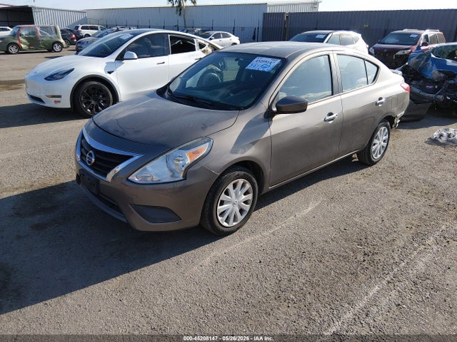 Nissan Versa 1.6 Sv