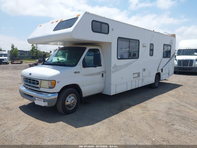 Ford E-450 Standard