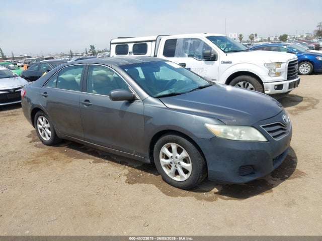 Salvage Toyota Camry Image