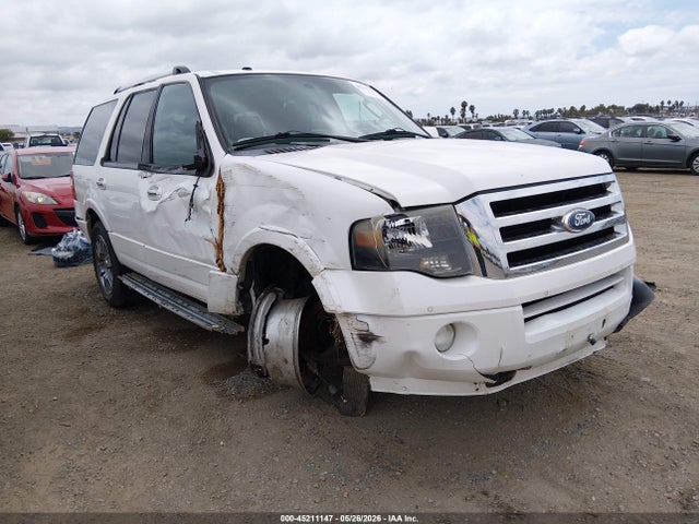 Salvage Ford Expedition Image