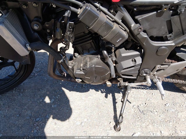 Kawasaki Ex300 B