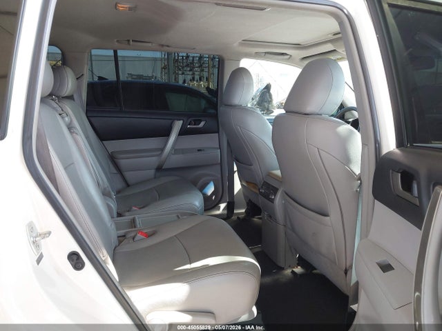 Toyota Highlander Se V6