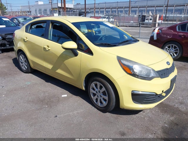 Salvage Kia Rio Image