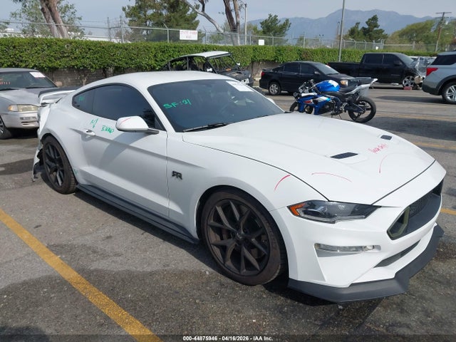 Salvage Ford Mustang Image