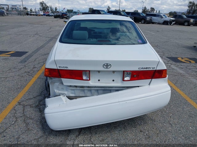 Toyota Camry Le