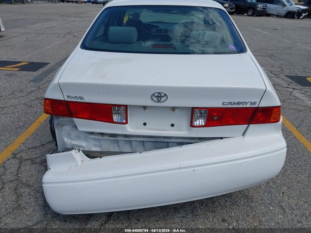 Toyota Camry Le
