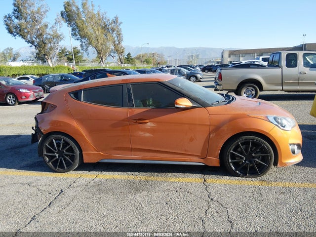 Hyundai VELOSTER Turbo