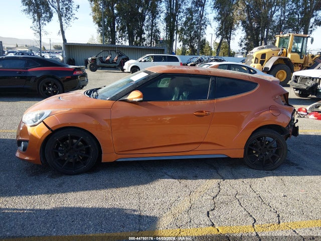 Hyundai VELOSTER Turbo