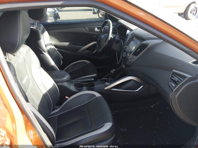 Hyundai VELOSTER Turbo