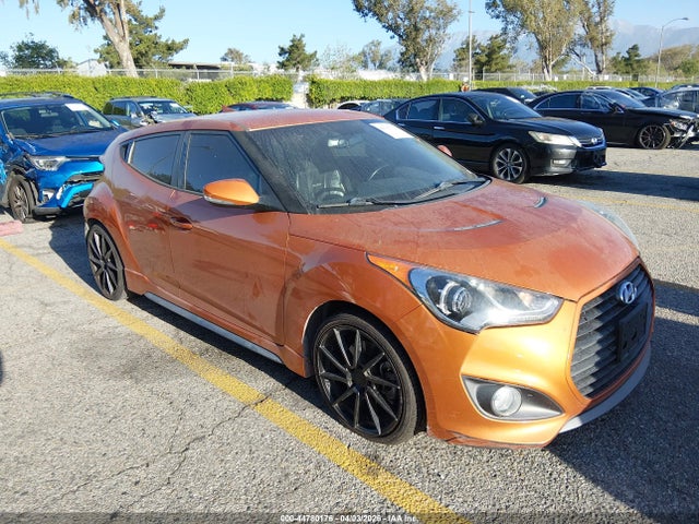 Salvage Hyundai VELOSTER Image