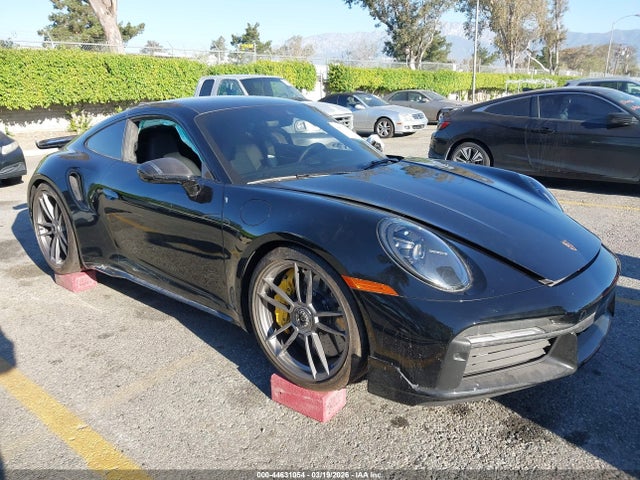 Salvage Porsche 911 Image