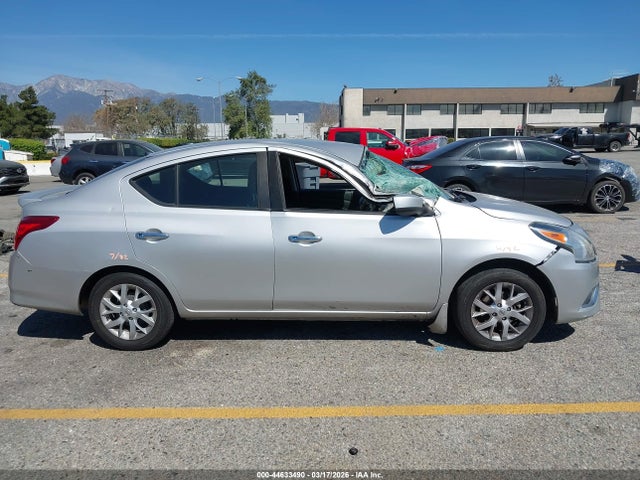 Nissan Versa 1.6 Sv