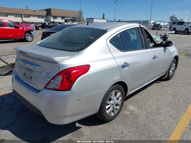 Nissan Versa 1.6 Sv