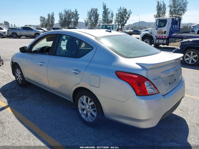 Nissan Versa 1.6 Sv