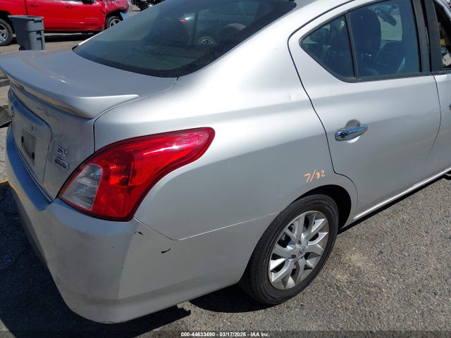 Nissan Versa 1.6 Sv