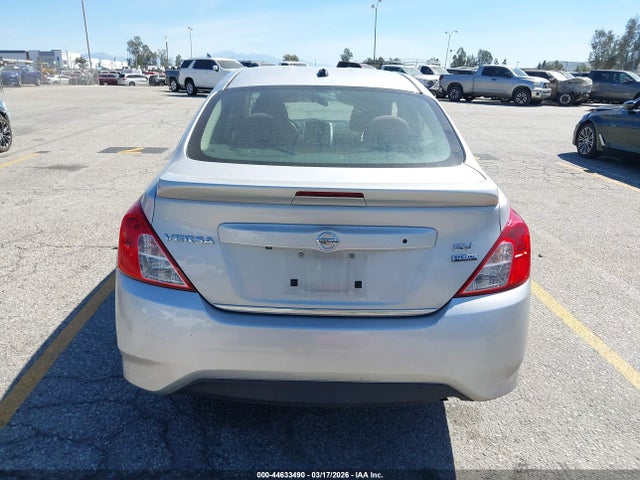 Nissan Versa 1.6 Sv