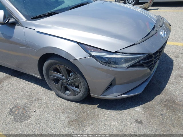 Hyundai ELANTRA Blue