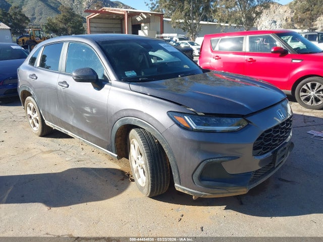 Salvage Honda HR-V Image