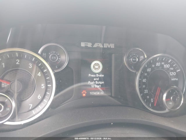 Ram 2500 Tradesman  4x2 8' Box