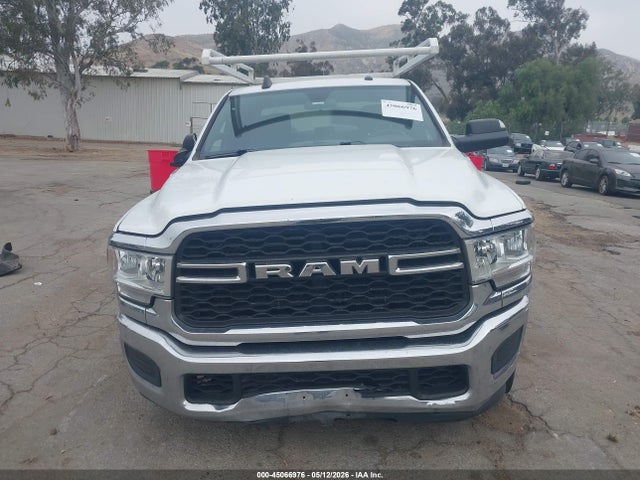 Ram 2500 Tradesman  4x2 8' Box