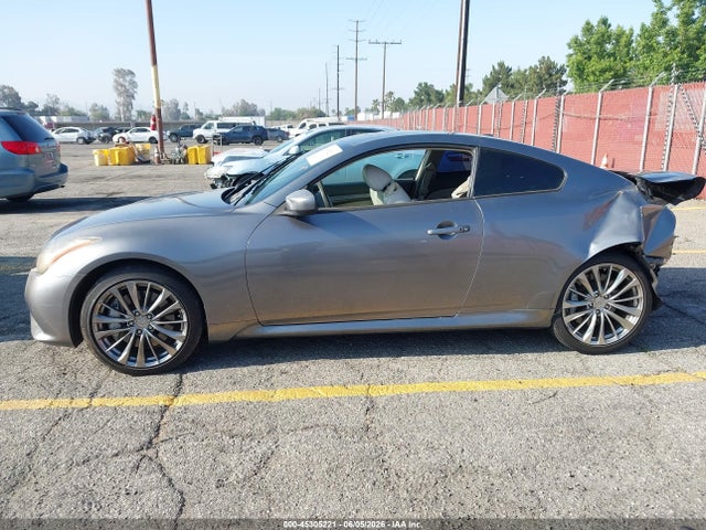 INFINITI G37 Journey