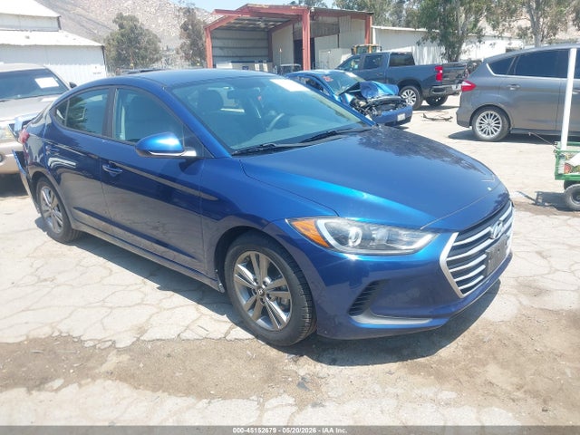 Salvage Hyundai ELANTRA Image