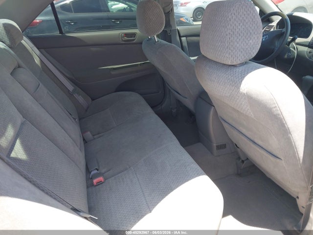 Toyota Camry Le