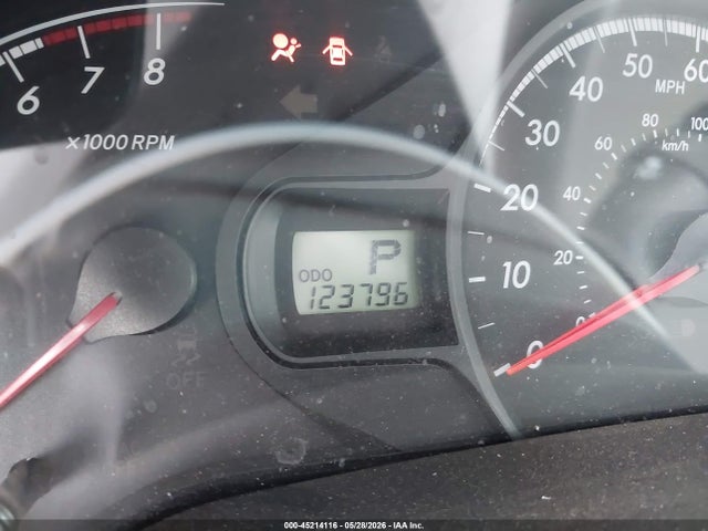 Toyota Sienna Le V6 8 Passenger