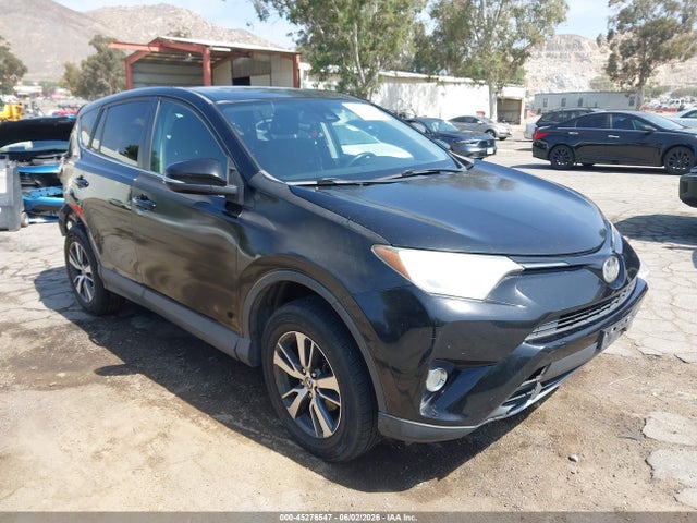 Salvage Toyota RAV4 Image
