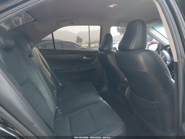 Toyota Camry Se