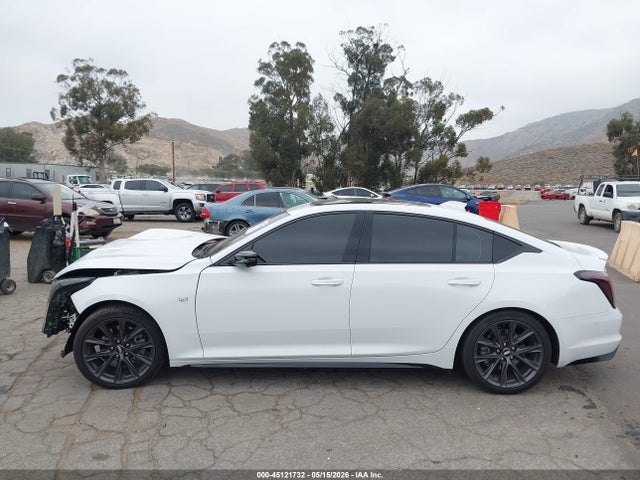 Cadillac CT5 Sport Rwd