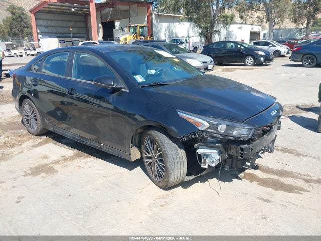 Salvage Kia Forte Image