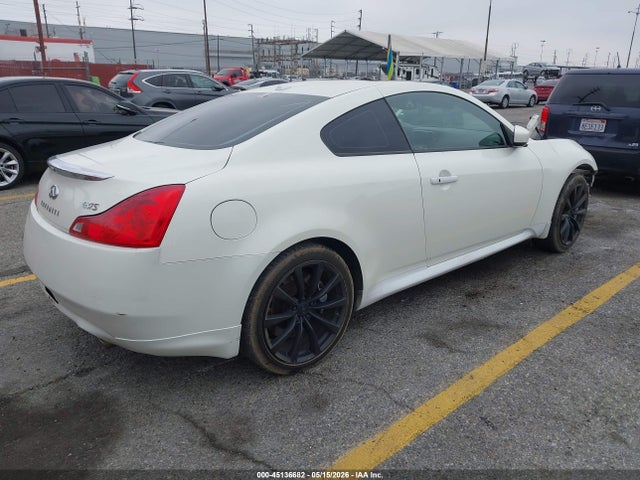 INFINITI G37 Journey