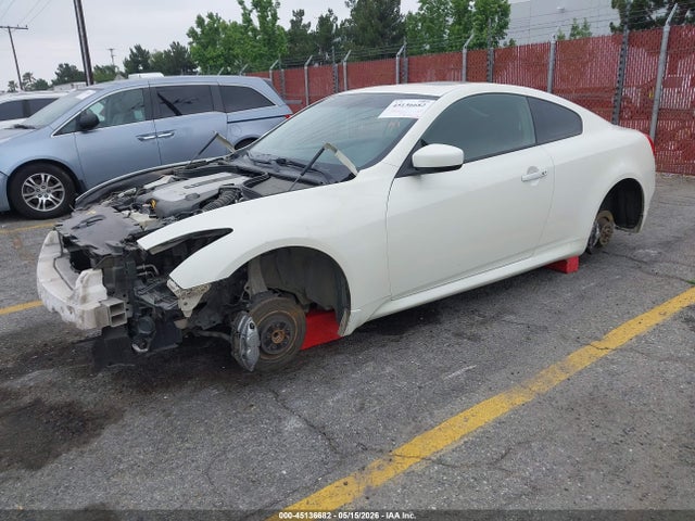 INFINITI G37 Journey