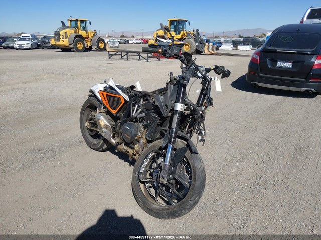 Salvage KTM 690 Image