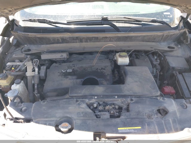 Nissan Pathfinder Sv 4wd