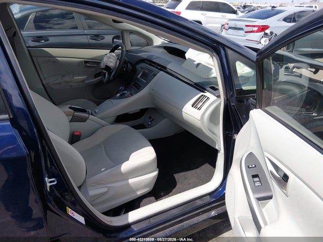 Toyota Prius Three