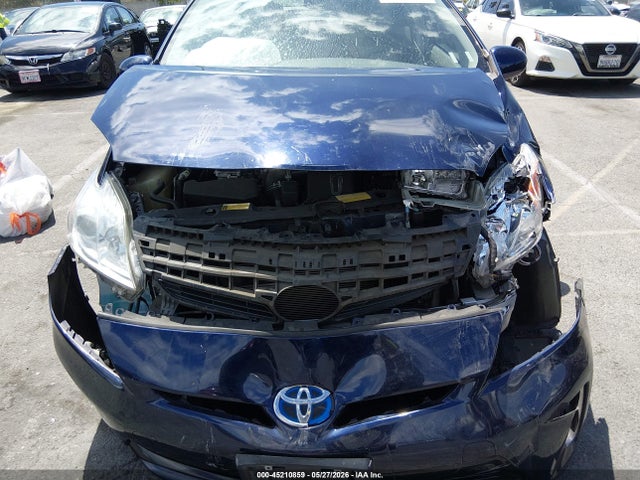 Toyota Prius Three