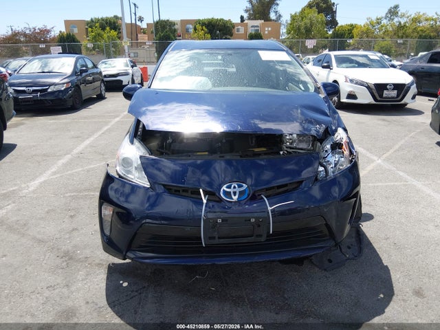 Toyota Prius Three