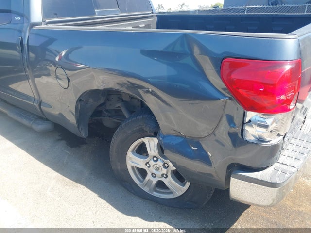 Toyota Tundra Sr5 V8