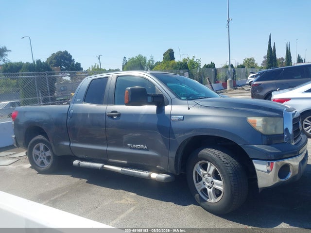 Toyota Tundra Sr5 V8