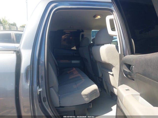 Toyota Tundra Sr5 V8