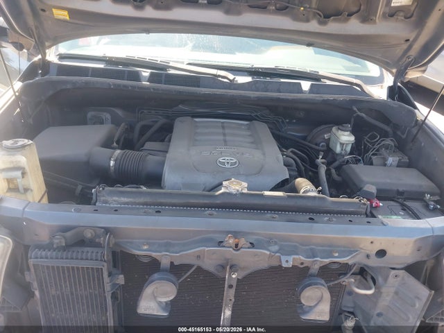 Toyota Tundra Sr5 V8
